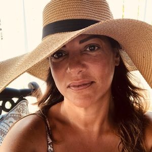 Meet your Posher, Valerie